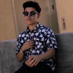 Meet your Posher, Stephen